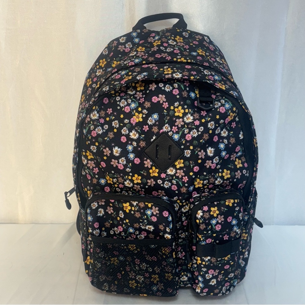 NWOT No Boundaries Dome Daisy Floral Black Student School Backpack